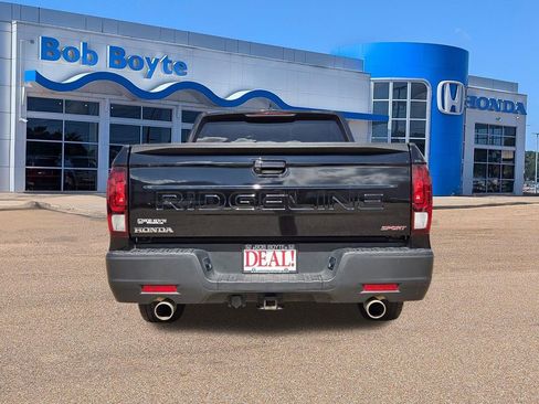 Used 2024 Honda Ridgeline Sport image 5