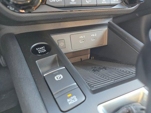 New 2026 Nissan Kicks SV w/ SV Premium Package image 33