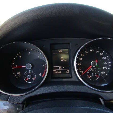 Used 2011 Volkswagen Jetta TDI FWD image 10