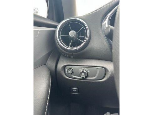 Certified 2023 Chevrolet Blazer LT w/ Convenience Package FWD image 51