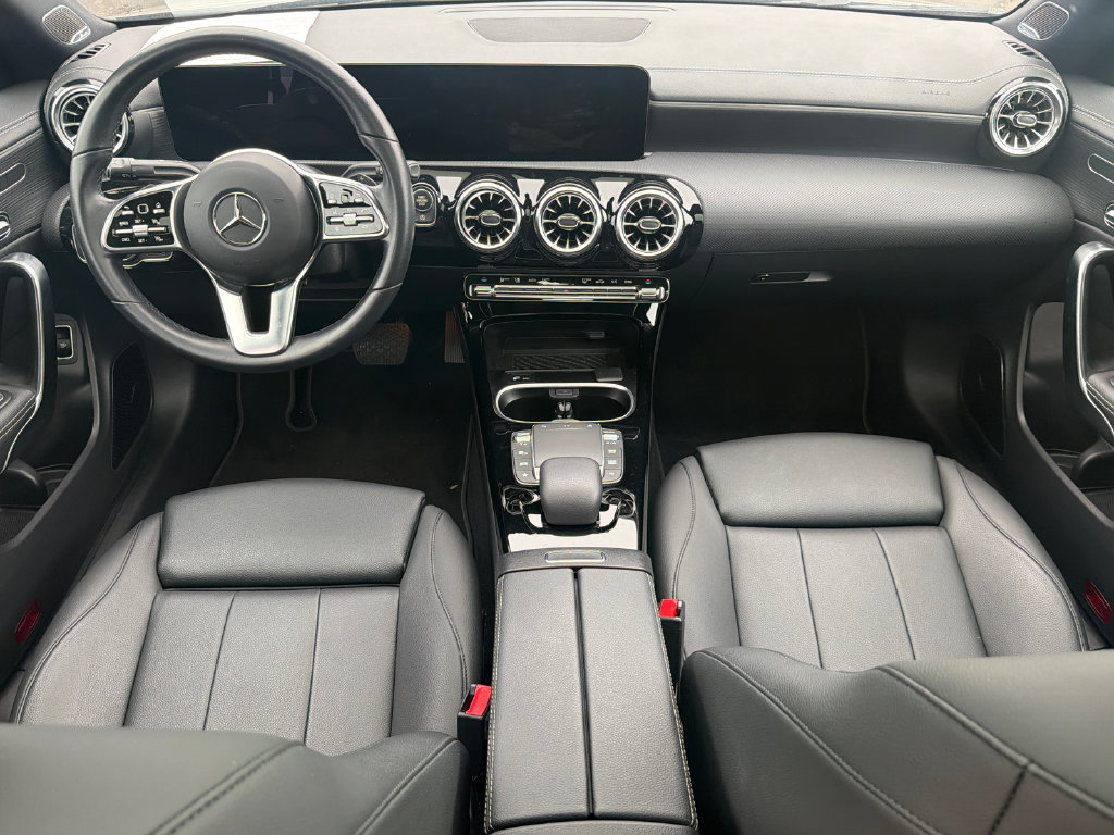 Used 2023 Mercedes-Benz CLA 250 image 22