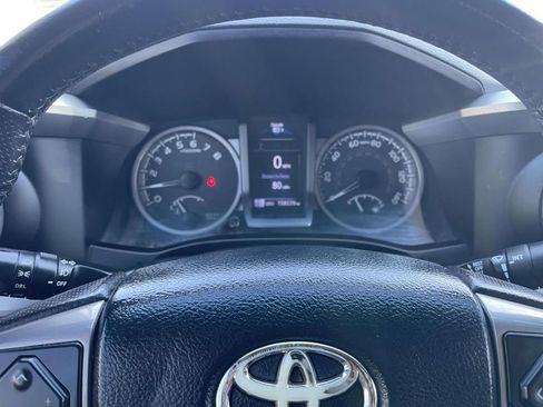 Used 2017 Toyota Tacoma SR5 w/ Tow Package image 34