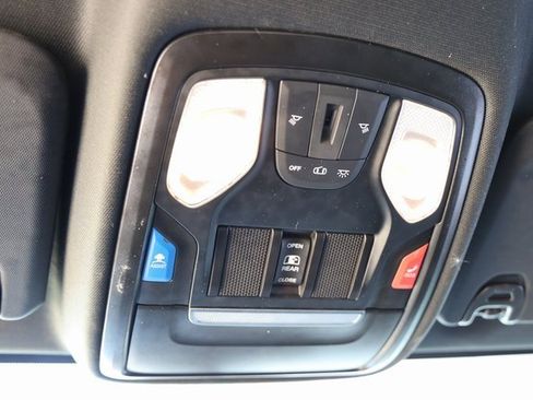 Used 2024 RAM 3500 Tradesman w/ Chrome Appearance Group image 23