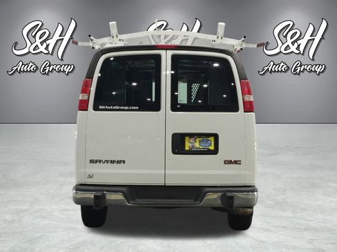 Used 2017 GMC Savana 2500 image 15
