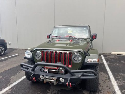 Used 2022 Jeep Wrangler Unlimited Rubicon w/ Cold Weather Group AWD/4WD image 8
