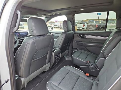 New 2025 Buick Enclave Sport Touring w/ Super Cruise Package image 5