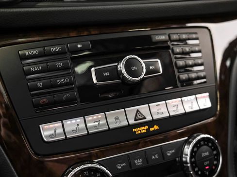 Used 2013 Mercedes-Benz SL 550 SL 550 Roadster 2D image 28