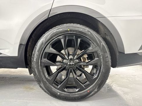Used 2023 Kia Sorento SX FWD image 5