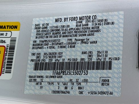 Used 2020 Ford Mustang Shelby GT500 w/ Technology Package image 31