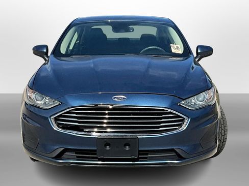 Used 2019 Ford Fusion SE image 3