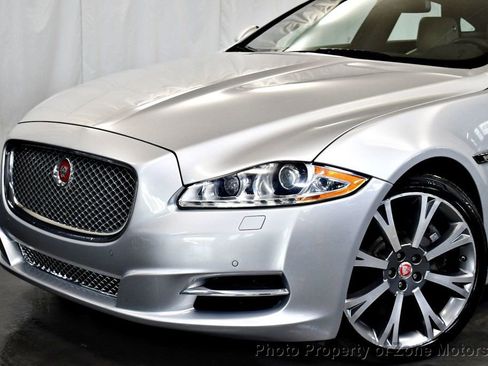 Used 2015 Jaguar XJ image 2