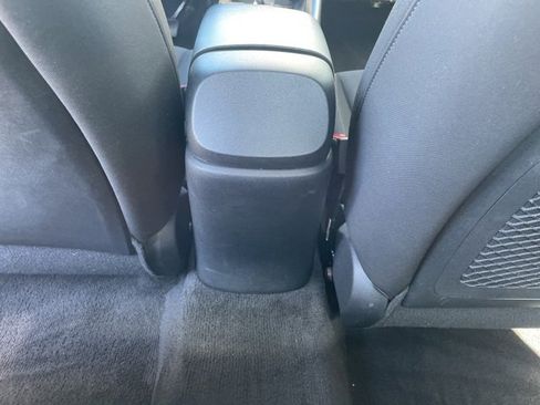 Used 2022 Hyundai Elantra SEL w/ Convenience + Premium Package image 26