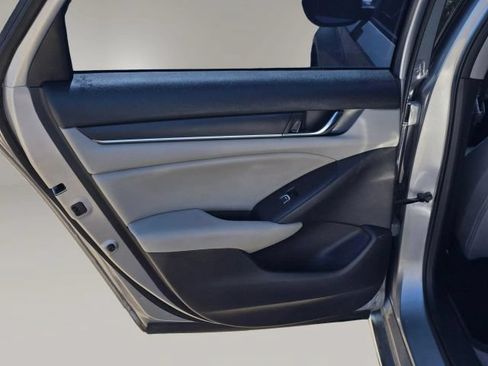 Used 2020 Honda Accord EX image 13