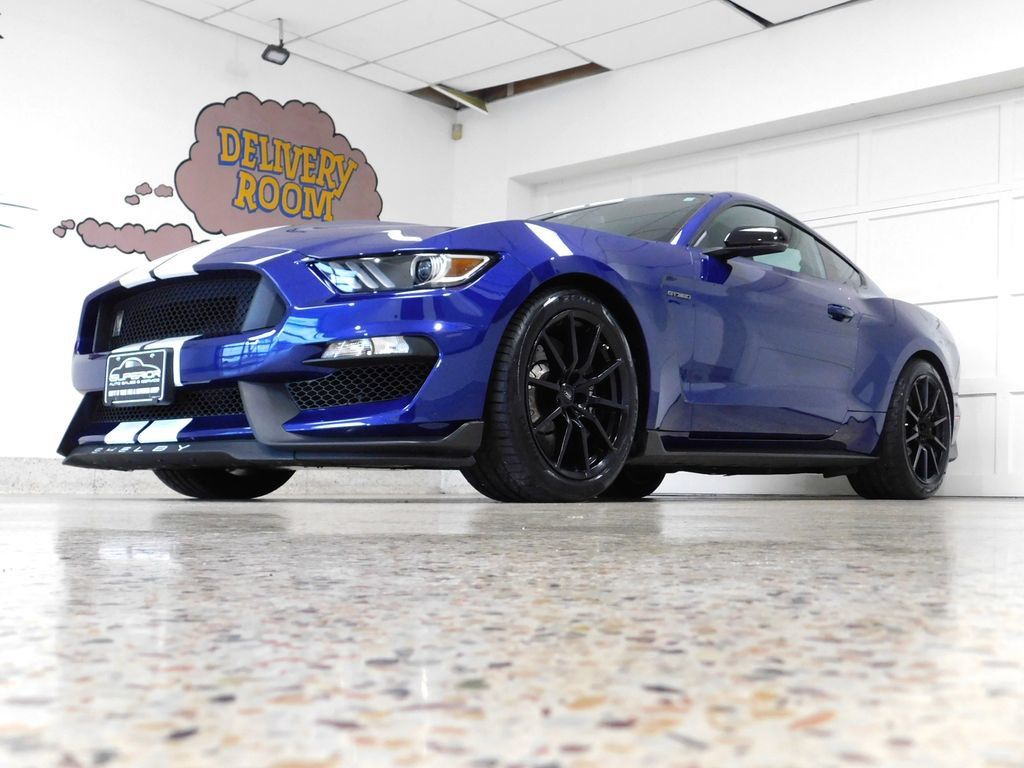 Used 2016 Ford Mustang Shelby GT350 w/ Technology Package RWD image 10