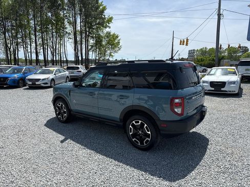 Used 2021 Ford Bronco Sport Outer Banks w/ Outer Banks Package image 3