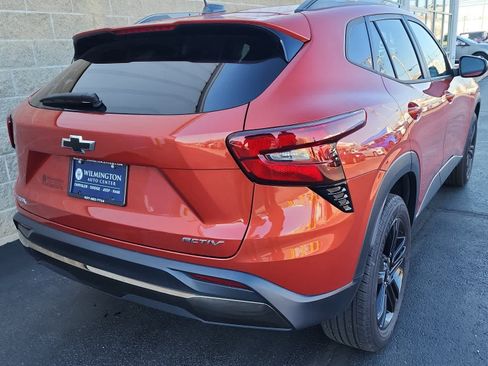 Used 2024 Chevrolet Trax ACTIV w/ Driver Confidence Package image 3