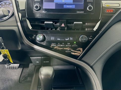 Certified 2022 Toyota Camry SE image 15