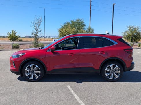 Used 2023 Ford Escape Platinum w/ Premium Technology Package image 2
