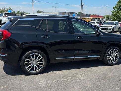 Used 2023 GMC Terrain Denali w/ Denali Premium Package AWD/4WD image 7