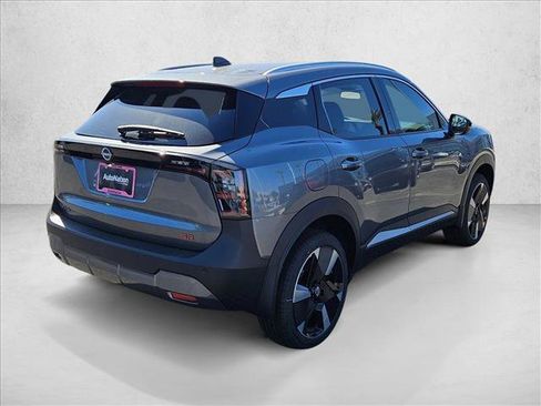 New 2026 Nissan Kicks SR image 6