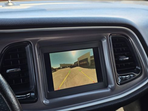 Used 2022 Dodge Challenger GT image 29