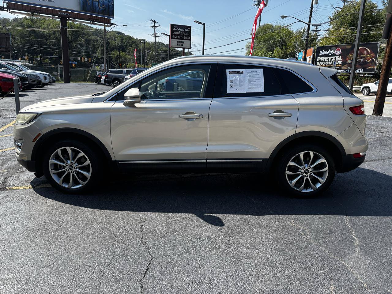 Used 2017 Lincoln MKC Reserve w/ Lincoln MKC Climate Package AWD/4WD image 4