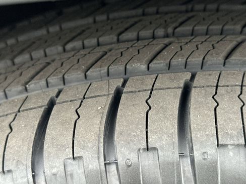 Used 2022 GMC Terrain SLT w/ Infotainment Package II image 12