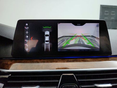 Used 2019 BMW 530i 530i w/ M Sport Package image 20