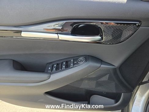 New 2026 Kia Seltos S FWD image 14