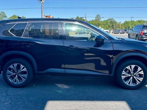 Used 2021 Nissan Rogue SV AWD/4WD image 5