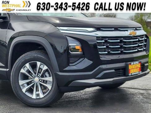 New 2026 Chevrolet Equinox LT image 2