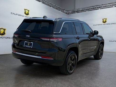 Used 2024 Jeep Grand Cherokee Limited 4xe AWD/4WD image 5