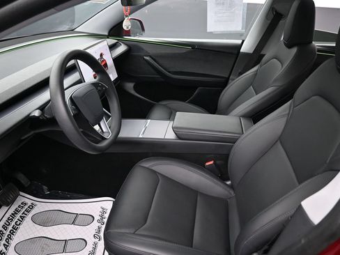 Used 2026 Tesla Model Y Long Range RWD image 22