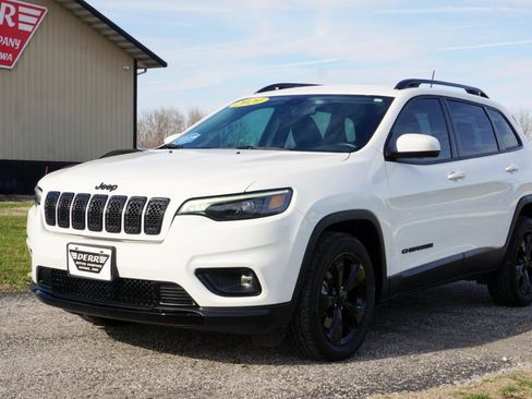 Used 2020 Jeep Cherokee Latitude Plus image 2