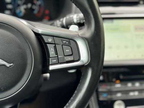 Used 2018 Jaguar F-PACE R-Sport AWD/4WD image 24