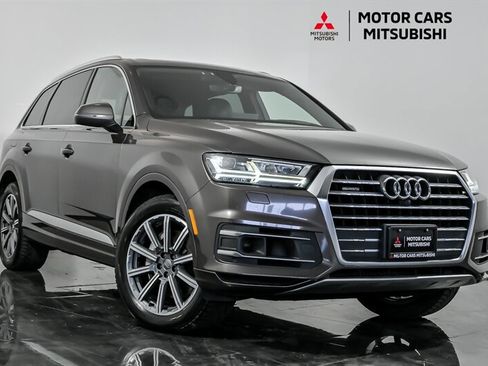 Used 2017 Audi Q7 3.0T Prestige AWD/4WD image 1
