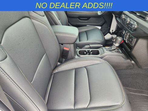 New 2026 Jeep Gladiator Mojave AWD/4WD image 14
