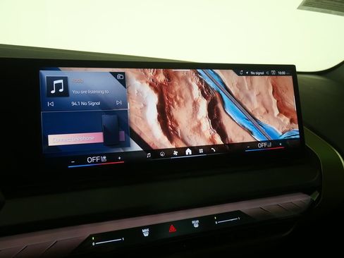 Certified 2025 BMW X3 xDrive30i w/ Premium Package image 20