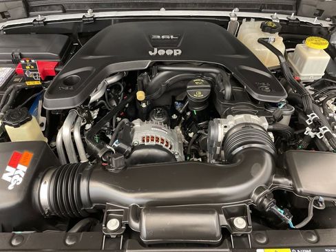 Used 2020 Jeep Gladiator Overland AWD/4WD image 31