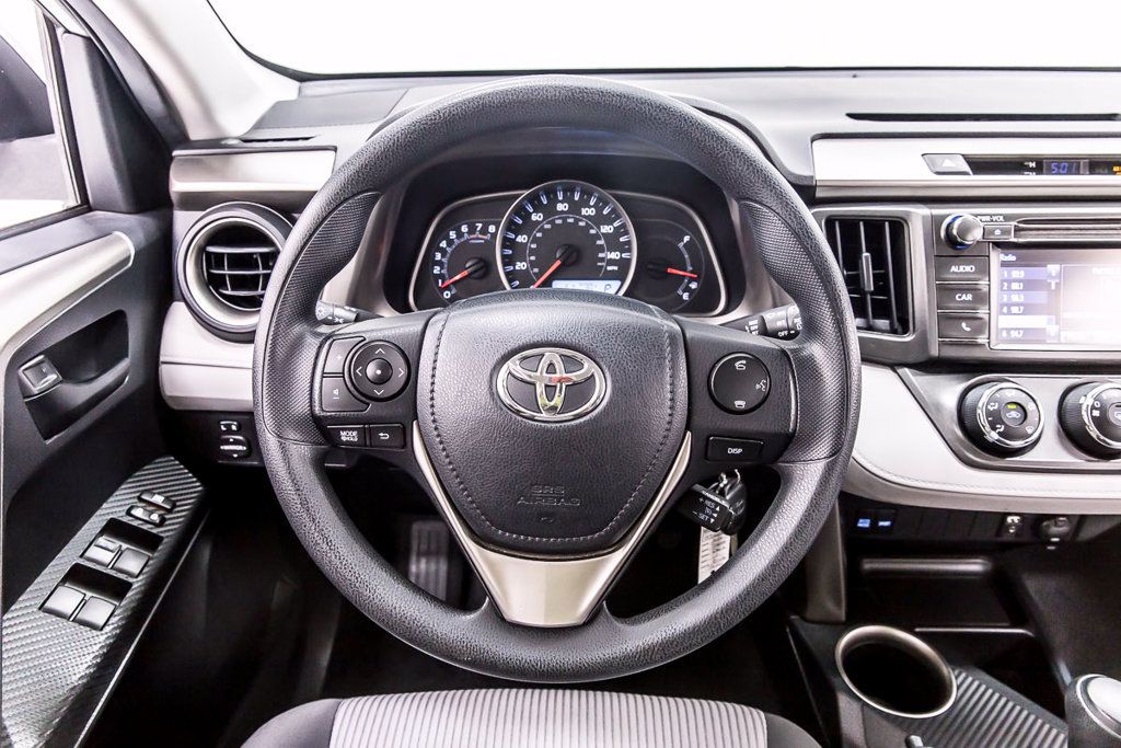 Used 2014 Toyota RAV4 LE FWD image 20