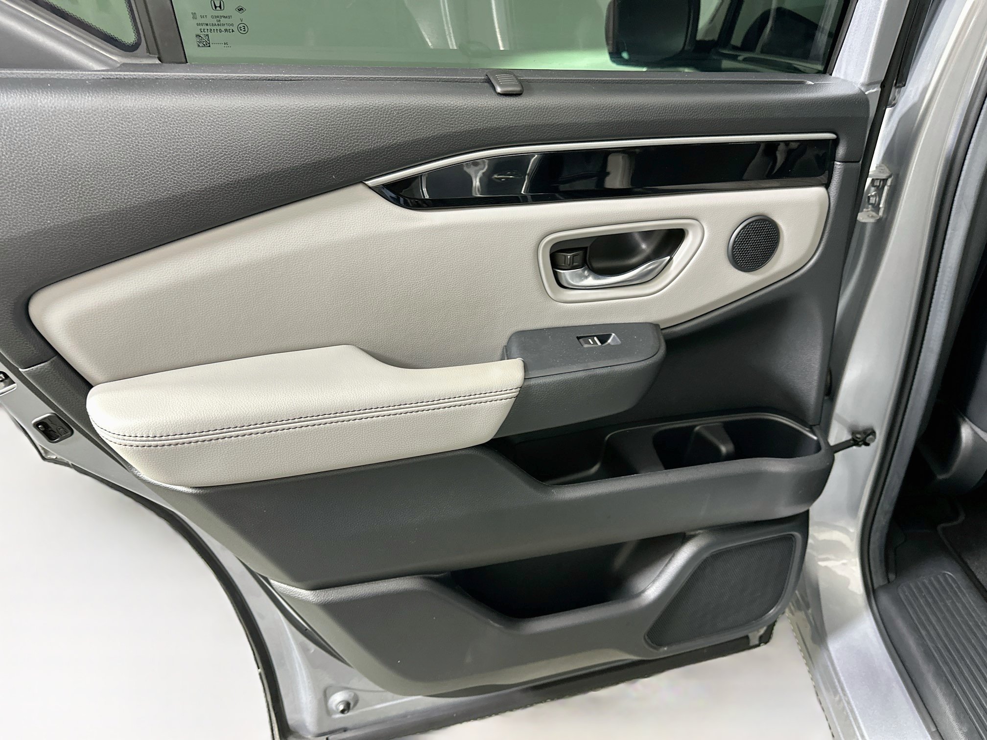 Used 2025 Honda Pilot EX-L image 25