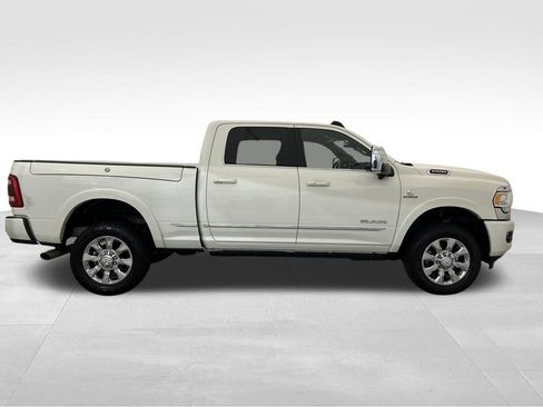Used 2023 RAM 2500 Limited AWD/4WD image 9