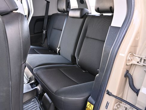 Used 2014 Toyota FJ Cruiser 4WD w/ Upgrade Package image 17
