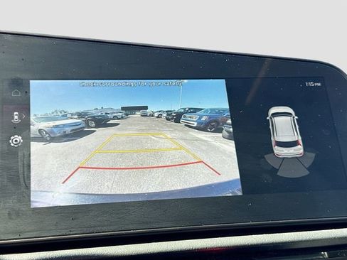 Used 2023 Kia Niro EX Touring image 17