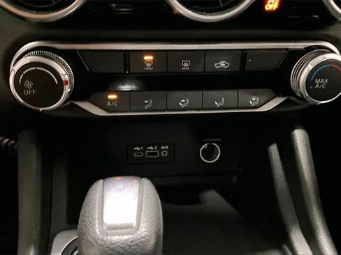 Used 2022 Nissan Sentra SV image 15