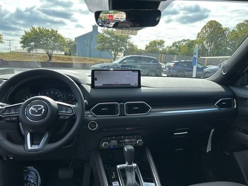 New 2025 MAZDA CX-5 Signature image 31