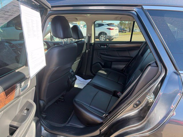 Used 2018 Subaru Outback 2.5i Limited AWD/4WD image 11