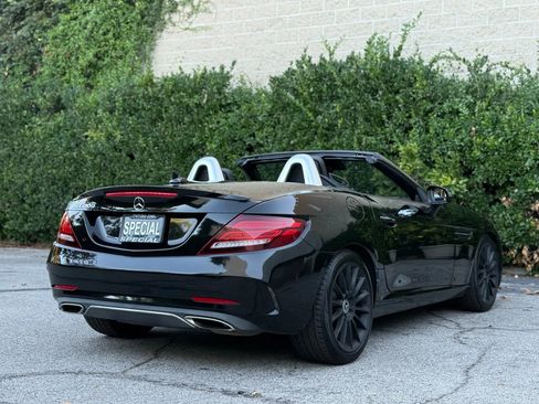 Used 2017 Mercedes-Benz SLC 300 SLC 300 Roadster 2D w/ Premium 2 Package image 5