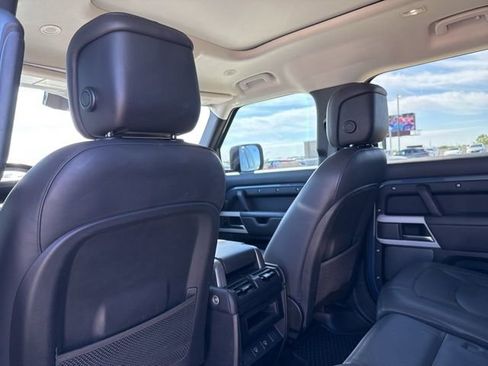 Used 2023 Land Rover Defender 110 S image 10