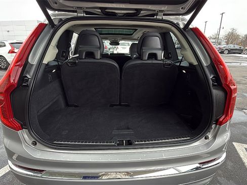 Certified 2023 Volvo XC90 B6 Plus image 28